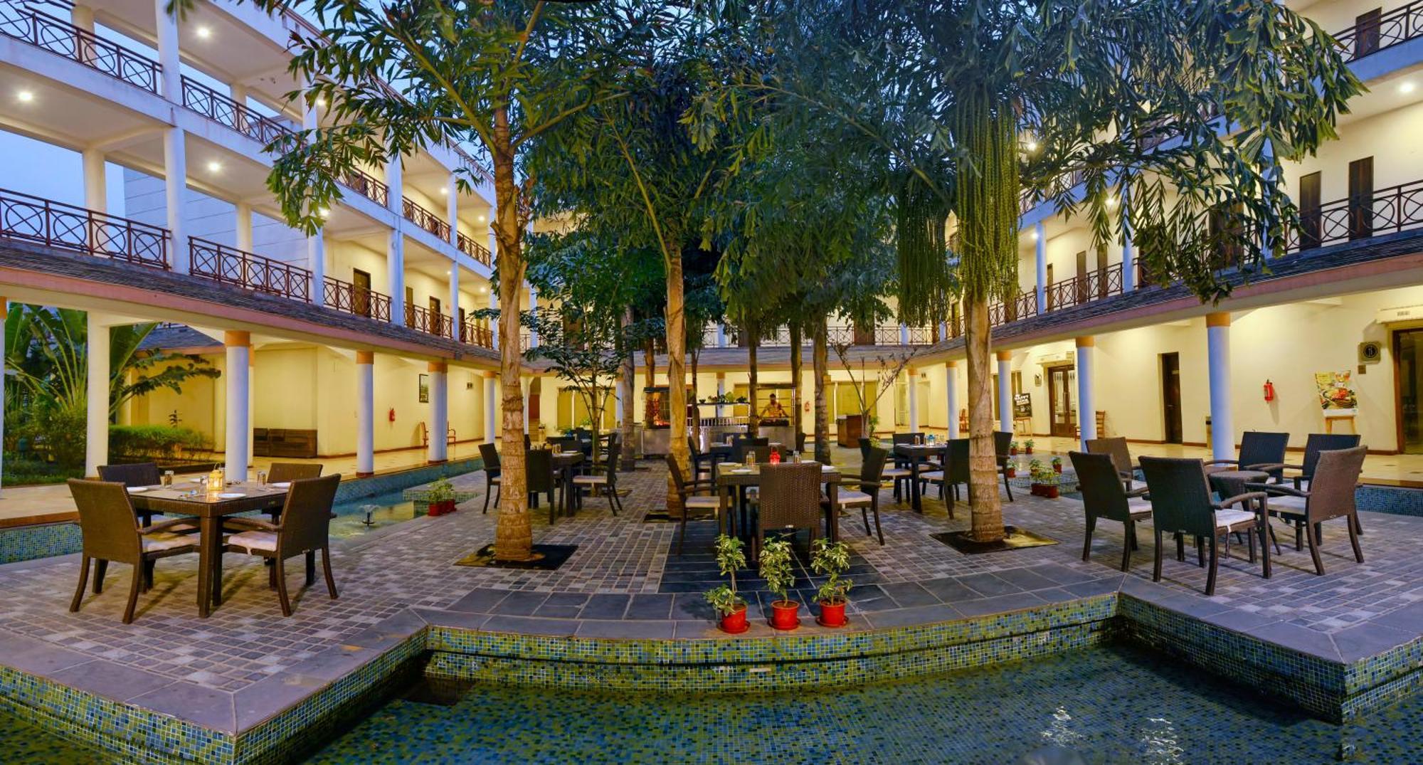 Treehouse Hotel Club & Spa Dharuhera ภายนอก รูปภาพ