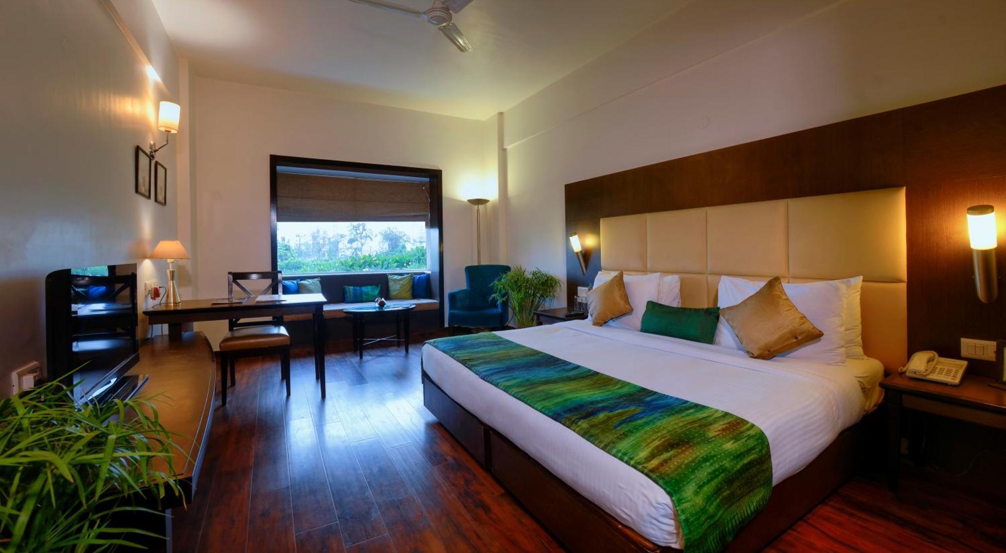 Treehouse Hotel Club & Spa Dharuhera ภายนอก รูปภาพ