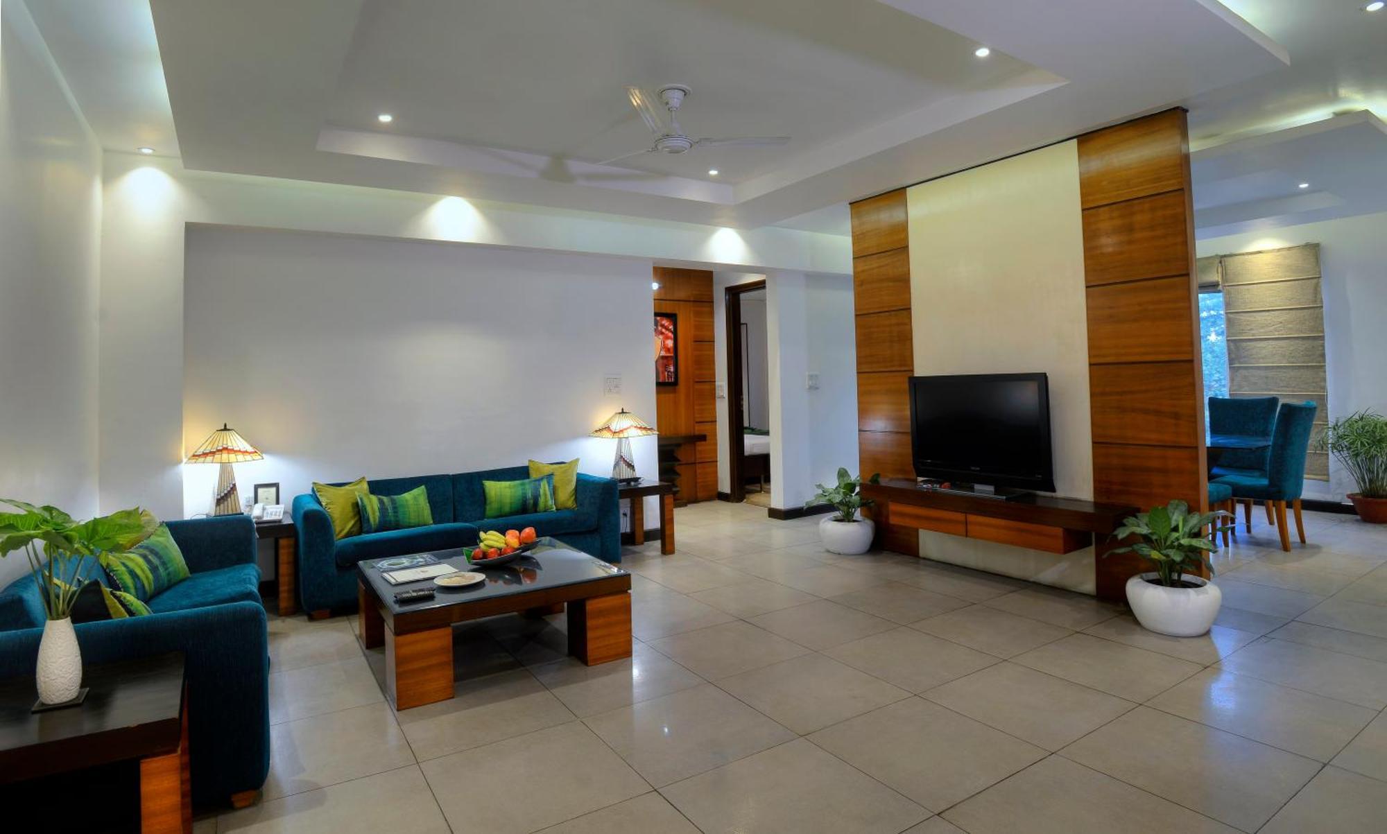 Treehouse Hotel Club & Spa Dharuhera ภายนอก รูปภาพ