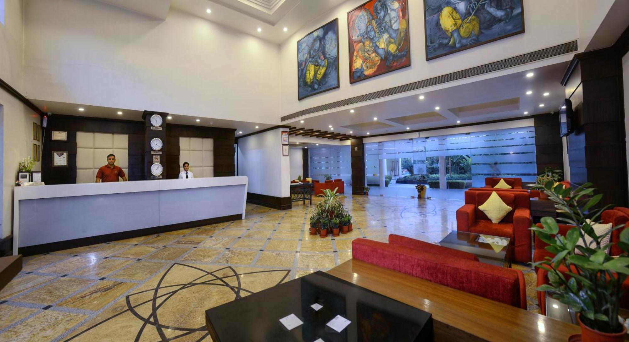 Treehouse Hotel Club & Spa Dharuhera ภายนอก รูปภาพ