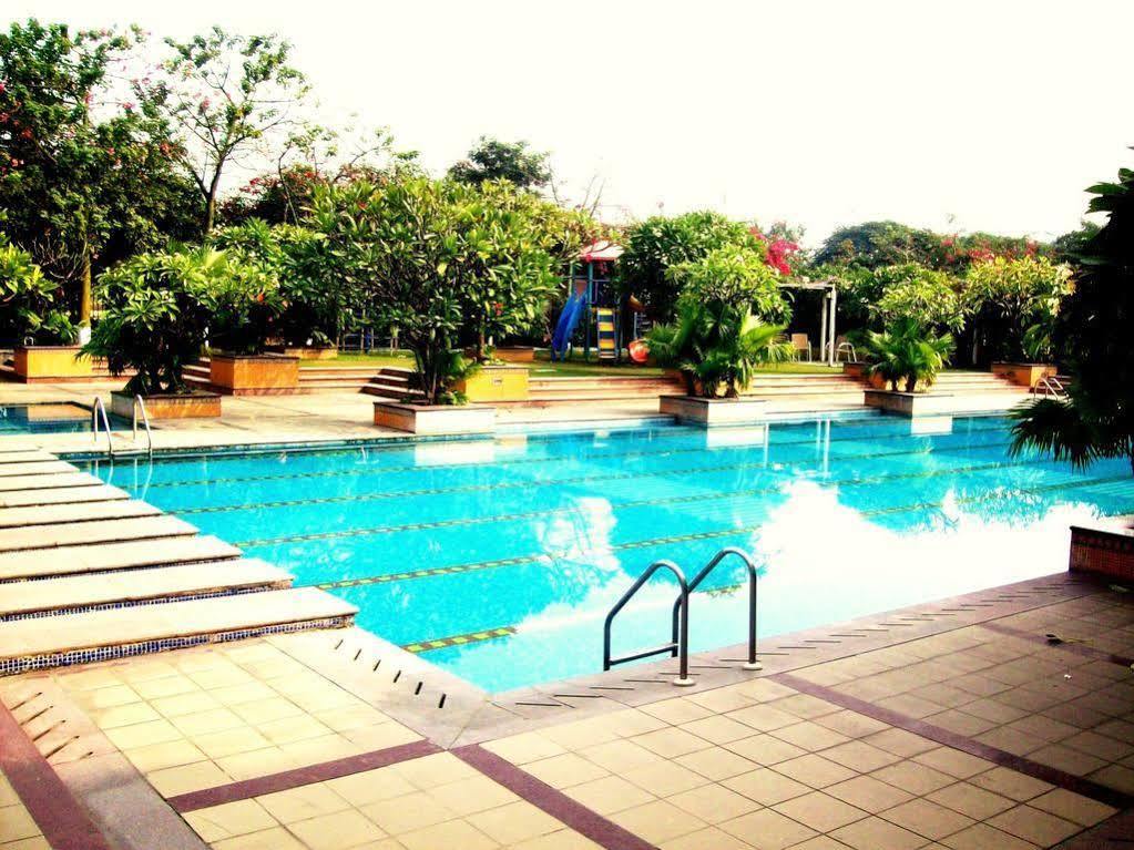 Treehouse Hotel Club & Spa Dharuhera ภายนอก รูปภาพ